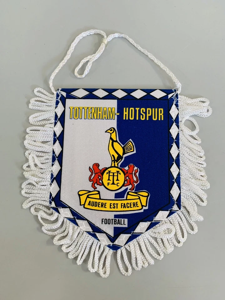 Tottenham Hotspur fanion vintage football banderin pennant wimpel - Photo 2/2