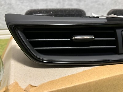 Nissan Genuine Rogue X-Trail T32 2014-2020 Upper Center Air Vent
