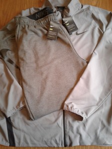 gray nike tracksuit