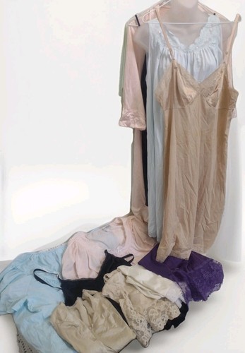 Vintage 60s 70s Nylon Lingerie Lot 11pc Slips Robes Nightgowns Pastel Sz S-L