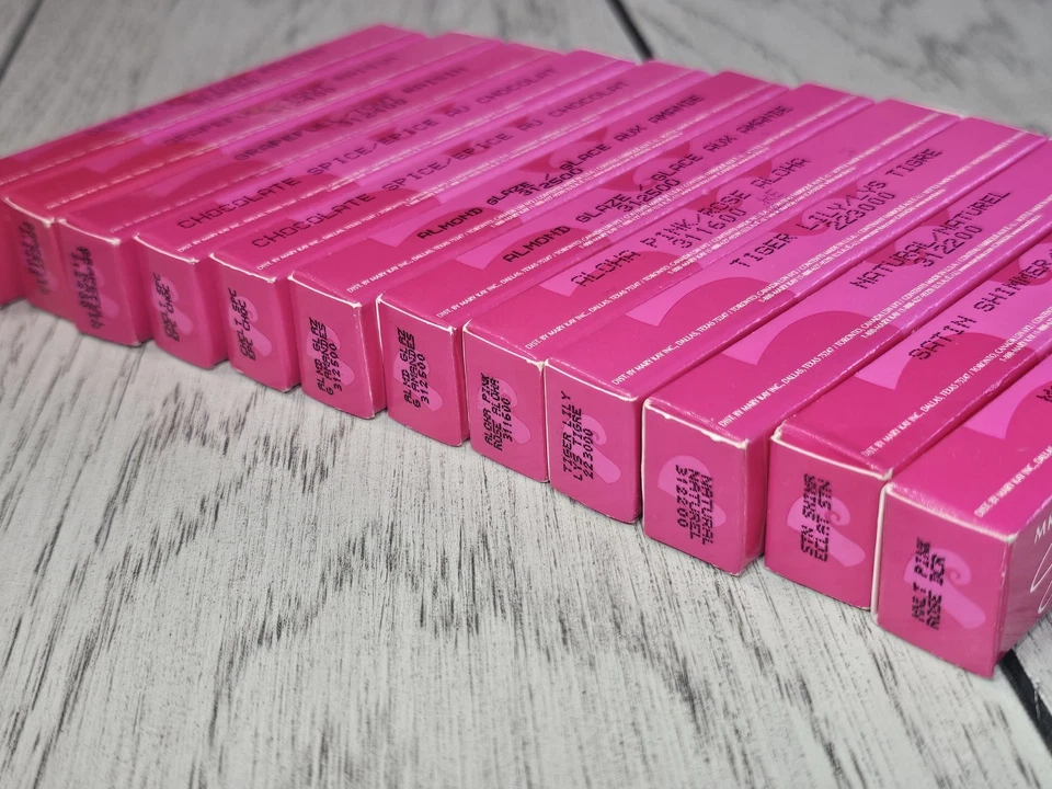 NUEVO Brillo de labios Mary Kay ~ MK Signature edición limitada .28 oz ~ TÚ ELIGES EL COLOR Foto 4 de 4