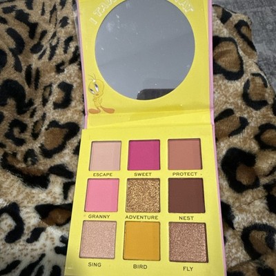I Heart Revolution Looney Tunes - TWEETY BIRD - 9  Pan Eyeshadow Palette