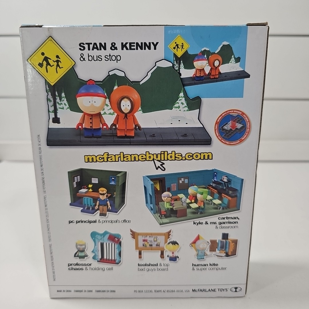 その他 SOUTH PARK SET SOUTH PARK SMALL SET - Stan & Kenny with The Bus Stop Small