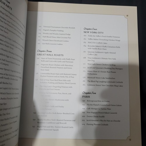 Harry Potter and Fantastic Beasts: Official Wizarding World Cookbook: Hardcov... - Foto 6 di 7