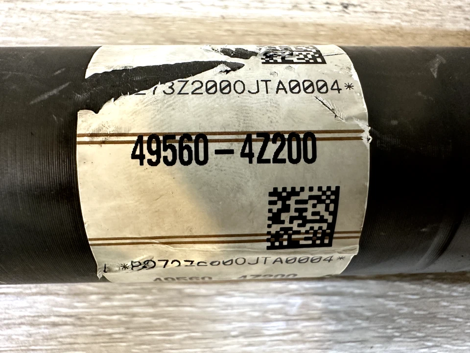 Hyundai Santa Fe 2013-16 deportivo eje interior y conjunto de rodamientos OEM # 49560-4Z200 Foto 2 de 4