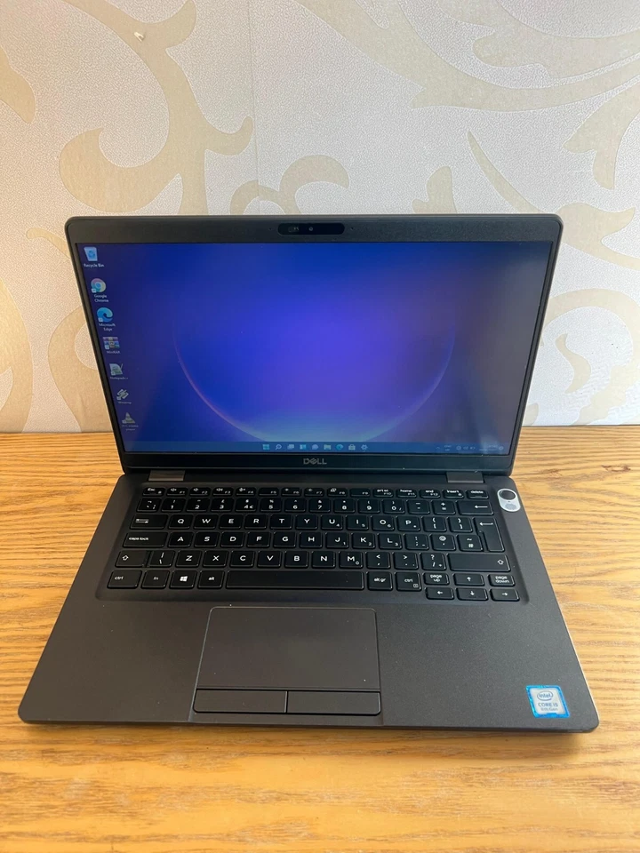 Dell Latitude 5300 Laptop, 13" Core i5 8th Gen, 8GB RAM, 256GB SSD, Windows 11 - Image 2 of 4
