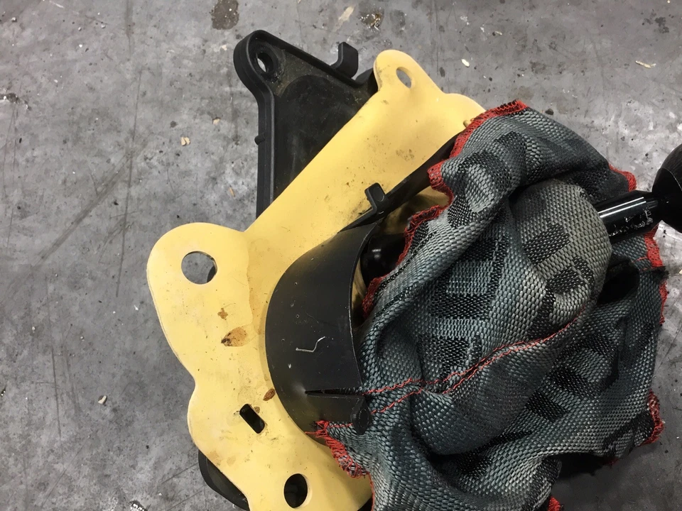 Genuine OEM GM 2005-2013 Corvette C6 Factory Manual Shifter Assembly - Image 2 of 4