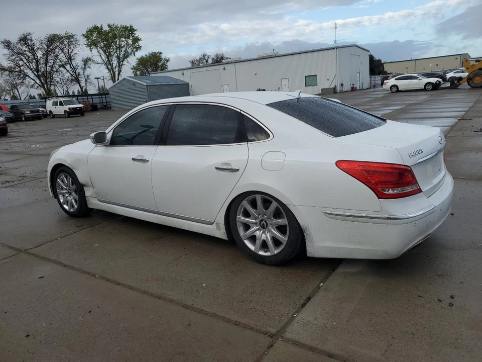 Cristal trasero usado se adapta a: Hyundai Equus 2013 grado trasero A Foto 2 de 4