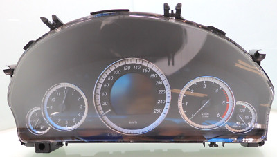 MERCEDES W212 E200CDI 136PS / TACHO COCKPIT KOMBIINSTRUMENT / 2129011800 (TC1)