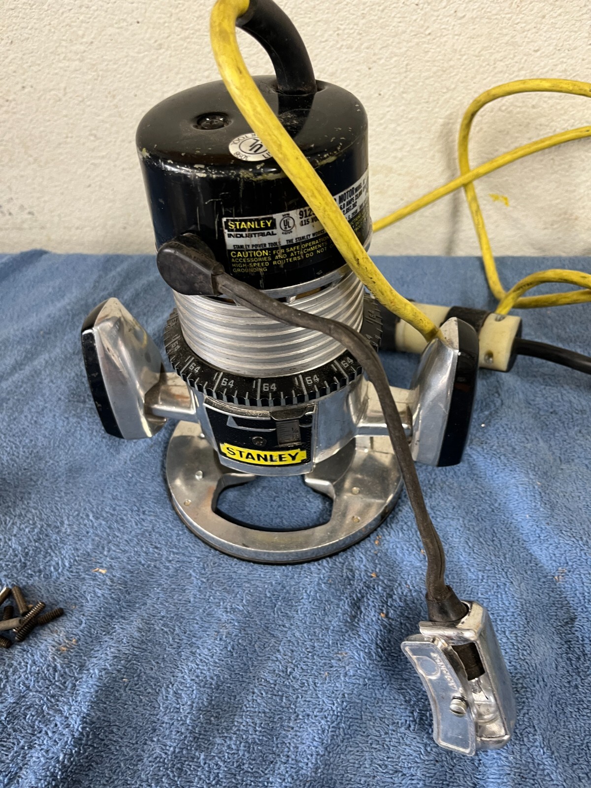 VTG Stanley Router 91258 1 HP lights,guide and a bunch of bits. | eBay