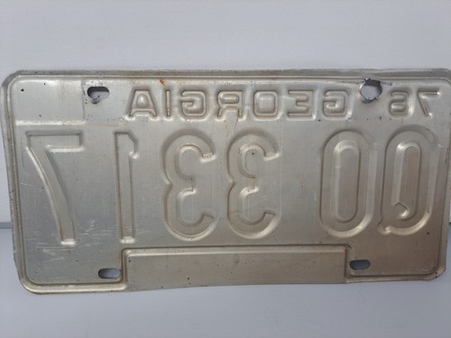 1976 Georgia License Plate Car Tag QO 3317 Garage Decor Red White Muscogee Cty - Picture 2 of 3