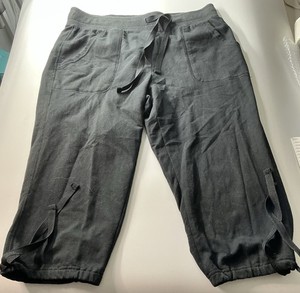 Bobbie Brook Black stretch capri