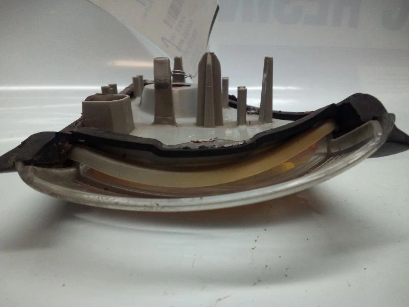 Marcador lateral de esquina/luz de estacionamiento para 96-99 Bonneville 257059 Foto 3 de 4