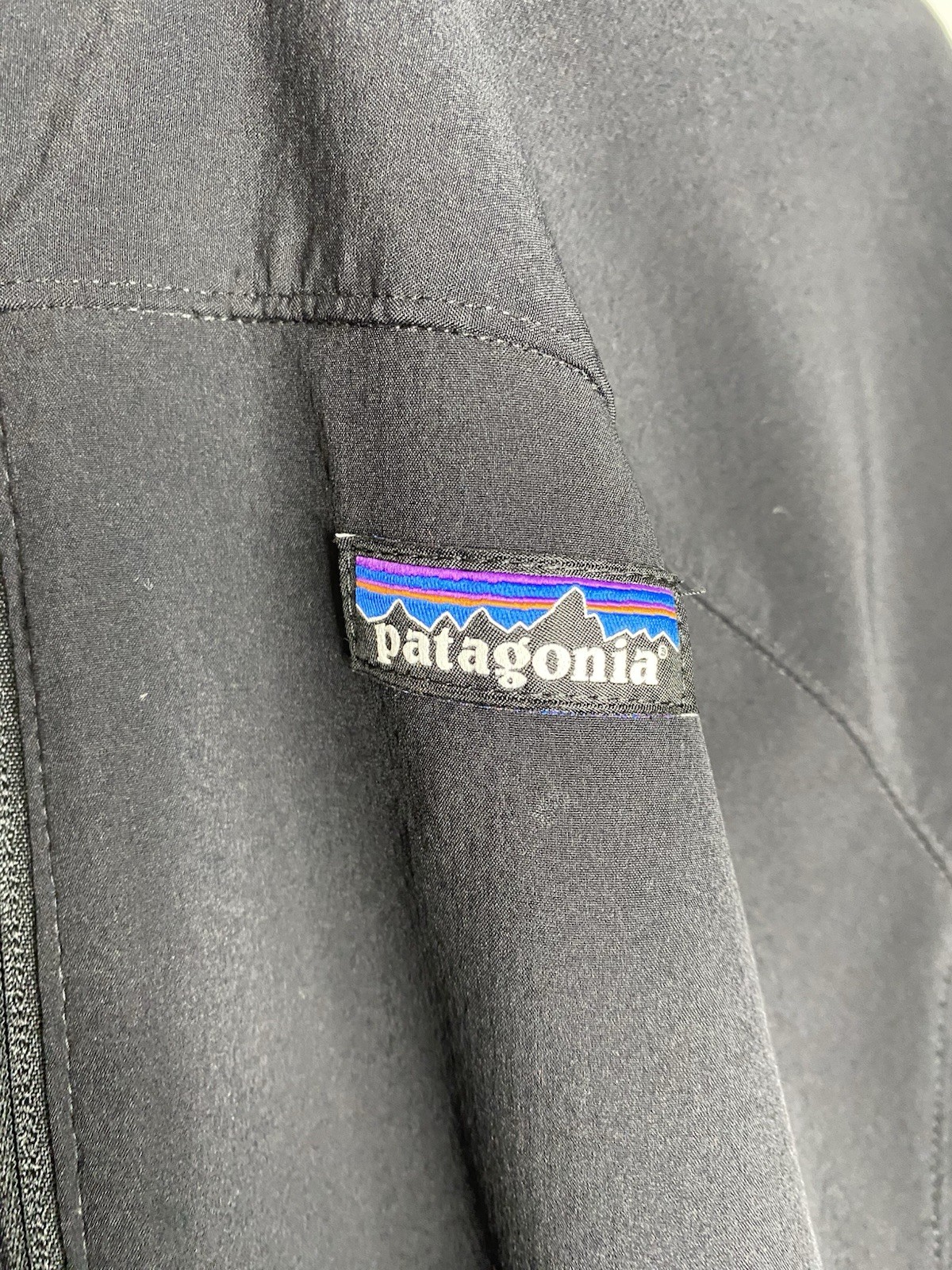 Patagonia Women’s Soft shell Full Zip Basic Jacke… - image 9