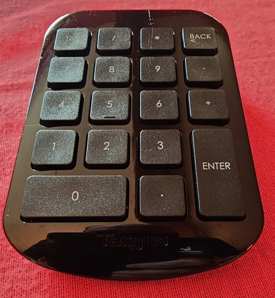 Targus AKP11A Wireless Numeric Keypad - USB - Black AKP11US - TESTED & WORKS - Image 4 of 4