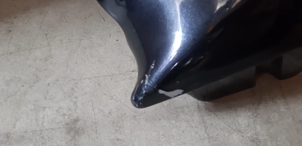 MOTO GUZZI BREVA ERBATOIO USATO CON DANNO VERNICE Foto 3 de 4