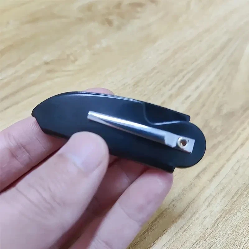 PETTINE TASCABILE PIGHEVOLE PER BARBA BAFFI A DENTI STRETTI UOMO - Immagine 4 di 4