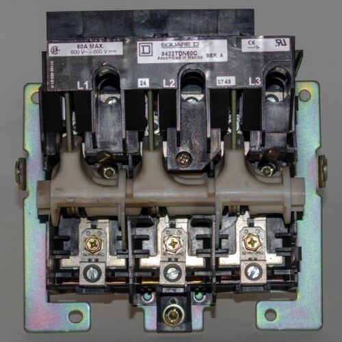 Interruptor de desconexión no fusible Square D 9422TDN60C; 600 voltios CA, 60 amperios - Imagen 3 de 8