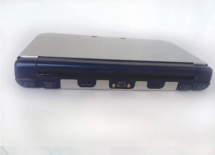 Funda rígida protectora de metal de aluminio púrpura para Nintendo 3DS LL / 3DS XL Foto 3 de 4