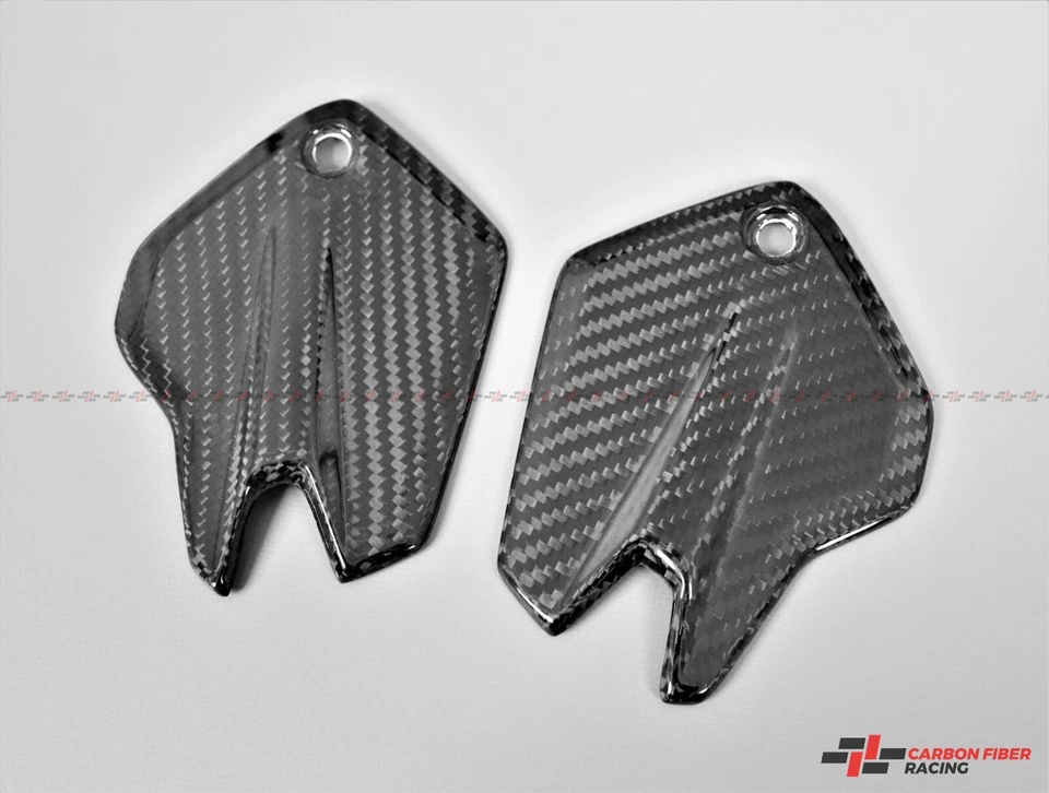 Paneles laterales BMW F900R 2020-2021 - 100 % fibra de carbono Foto 3 de 3