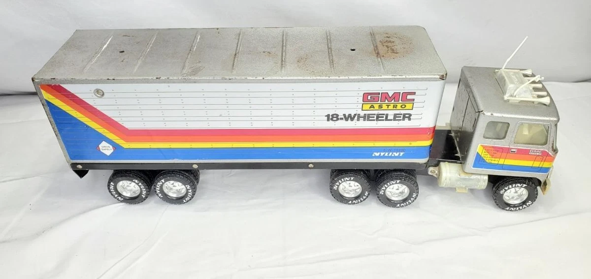 Vintage Nylint GMC Cab over Astro Tractor Trailer 18 Wheeler The