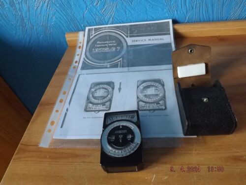VINTAGE LENINGRAD 7 EXPOSURE METER WITH INCIDENT ADAPTER, CASE & MANUAL - Photo 1/5