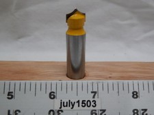 (1) NEW  1/2" D with 1/4 R Roundover Point Groove Carbide Tipped Router Bit t4