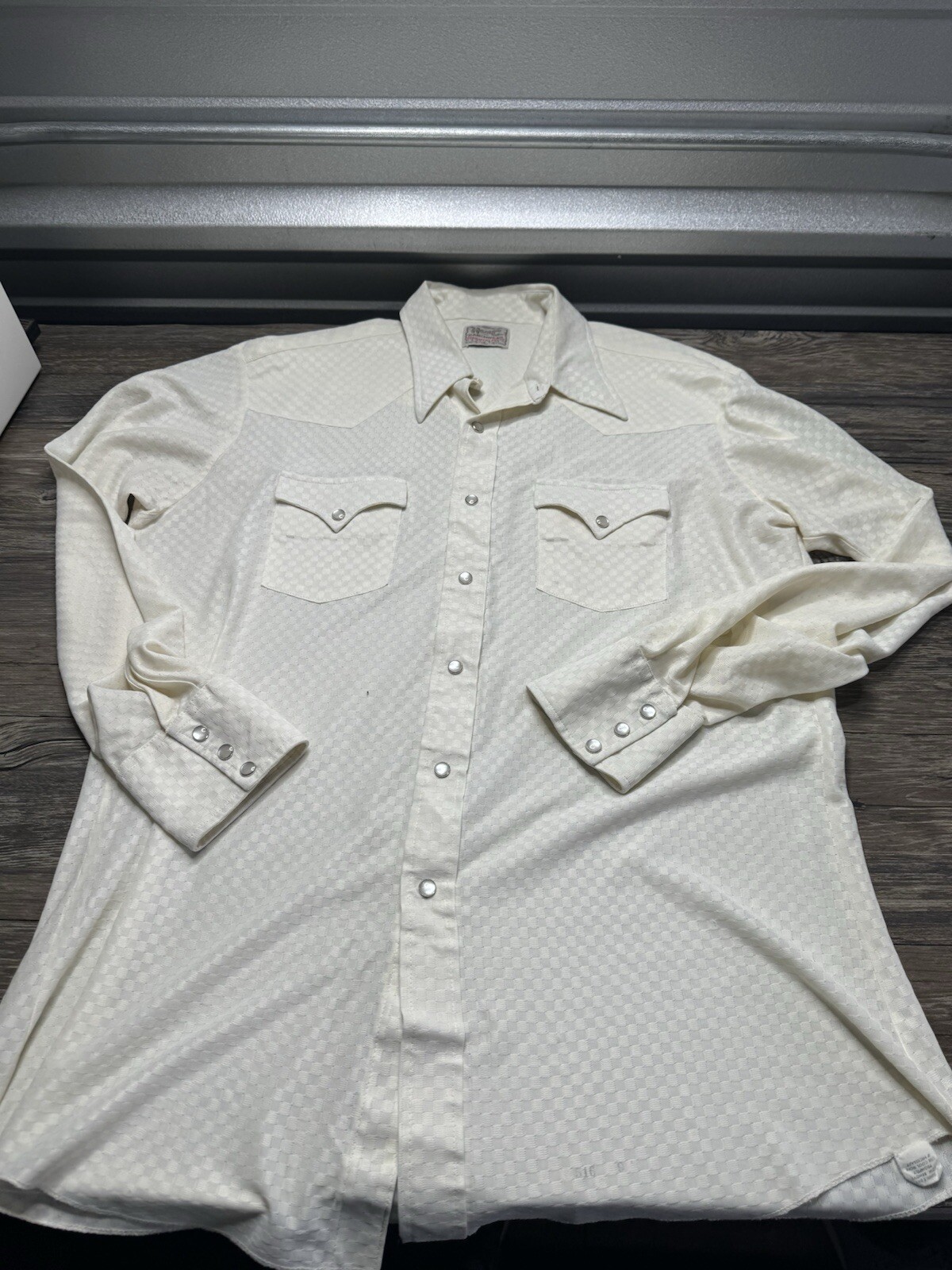 Picture 1 of 8