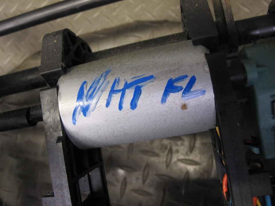 Hummer H2 2008-2009 asiento delantero izquierdo cuadro inferior riel de vía con motores Foto 2 de 4