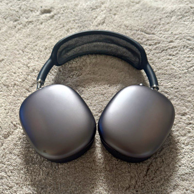 Apple AirPods Max in grau/schwarz inkl. Smart Case + Ladekabel