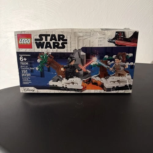 LEGO Star Wars Duel on Starkiller Base 75236 Retired NEW! SEALED! Damaged Box