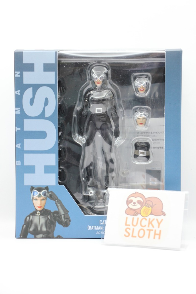 MAFEX No.123 CATWOMAN（HUSH Ver.） a official Mafex No.123 Catwoman Hush Ver. Batman Hush Action Figure