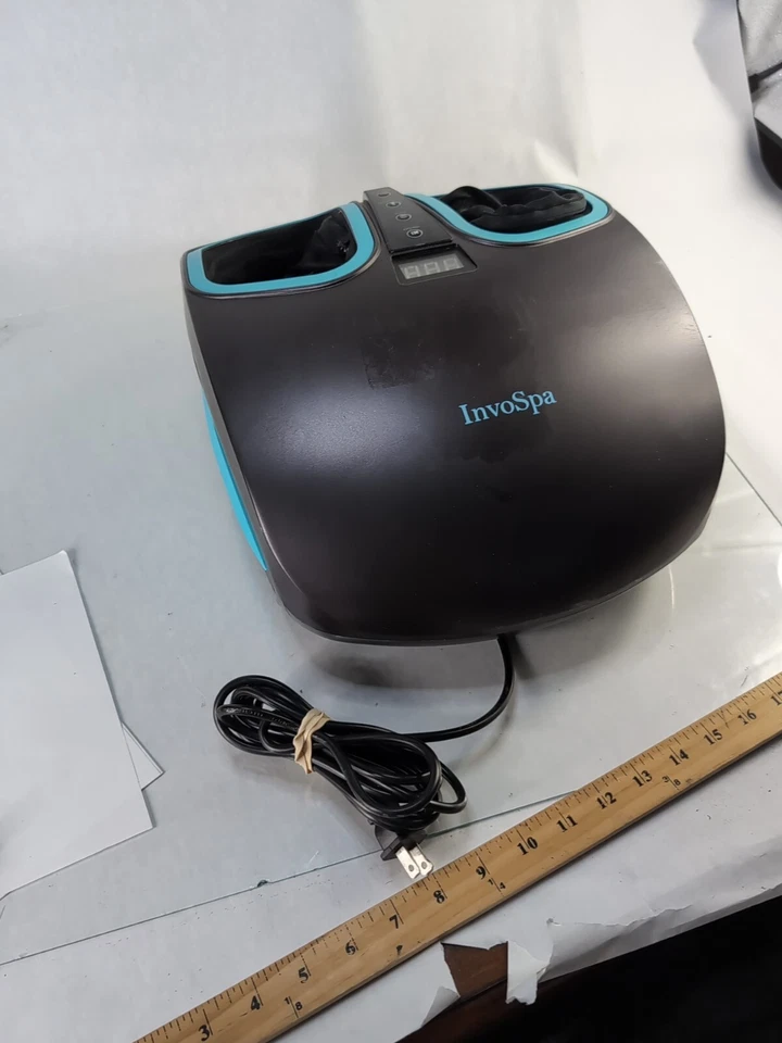 Máquina masajeadora de pies InvoSpa Shiatsu con calor masaje eléctrico de amasado profundo Foto 4 de 4