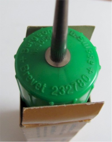 Bergeon No. 30540 Bakelite Blower With Box - Picture 3 of 10