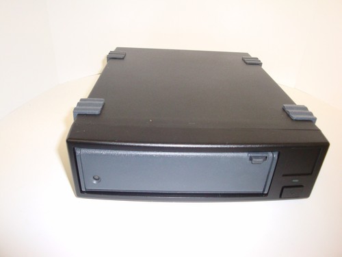 TANDBERG SLR5E - SLR5 external 4/8GB SCSI tape drive -SCSI 1 or 2 configuration - Picture 4 of 8
