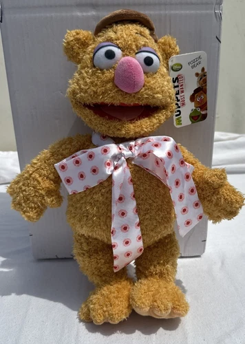 Fozzie - Muppets Most Wanted Plush Disney Store Exclusive New with Tag NEW NOS