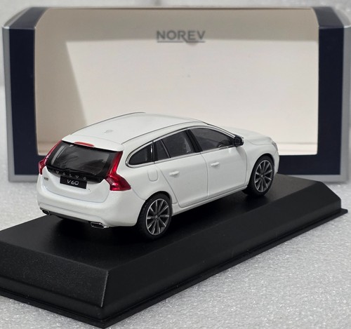 Volvo V60 2013 Cristal White 1:43 Norev 870016 EXTREMELY RARE!! - Picture 2 of 16