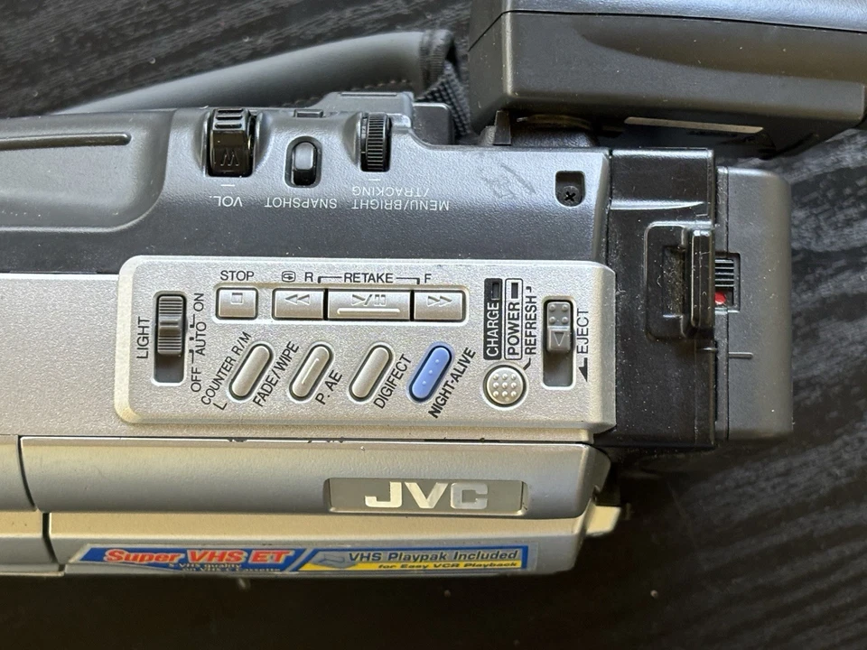 JVC GR-SXM540U COMPACT VHS CAMCORDER SUPER VHS - Image 3 of 4