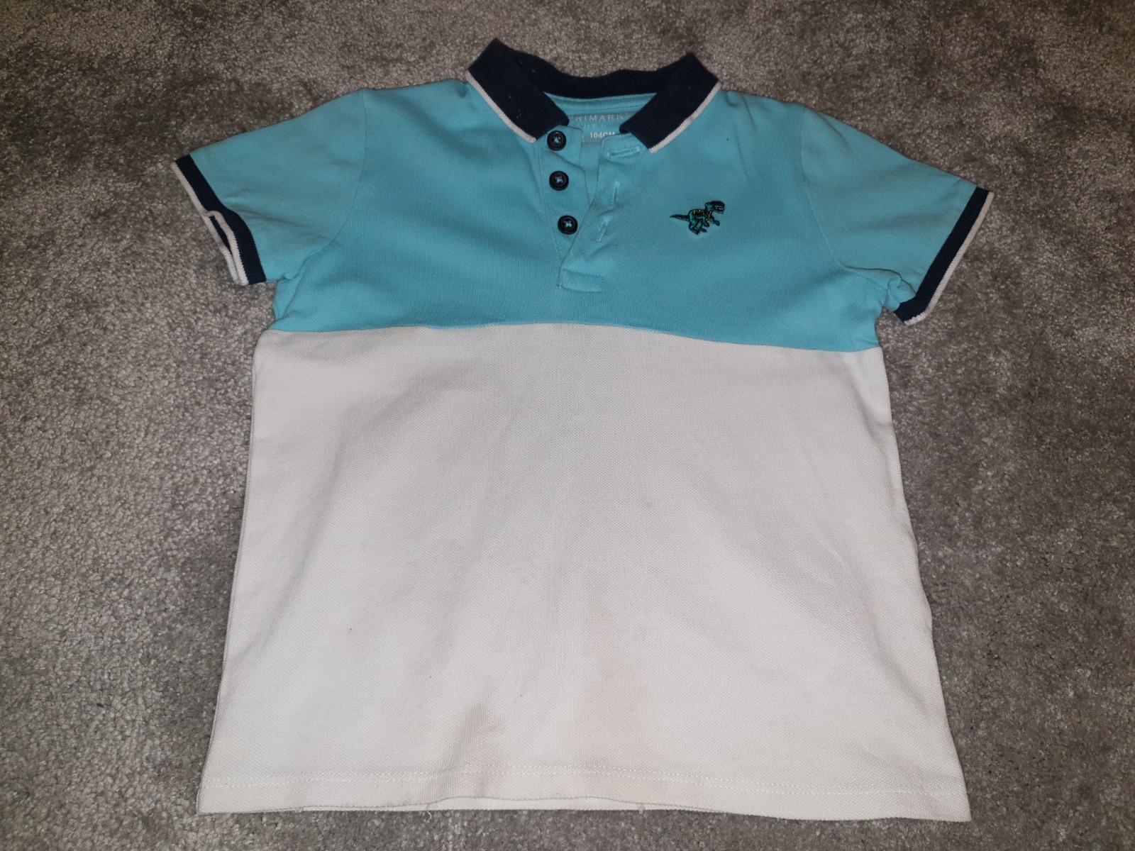 Primark Cyan/White Coloured Boys T-Shirt with dinosaur logo (3-4 years)