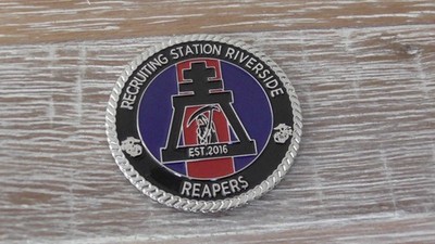 USMC Marine Corps Recruiting Station Riverside Commanders Challenge Coin #D89
