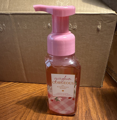 Bath & Body Works Gingham Gorgeous Foaming Hand Soap Pink 8.75 fl oz