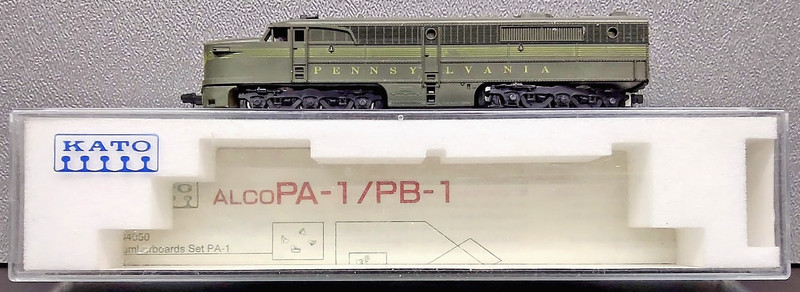 KATO N GAUGE PENNSYLVANIA ALCO PA-1 ATSF #71L  ENGINE MADE IN JAPAN
