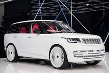 2025 Land Rover Range Rover SE