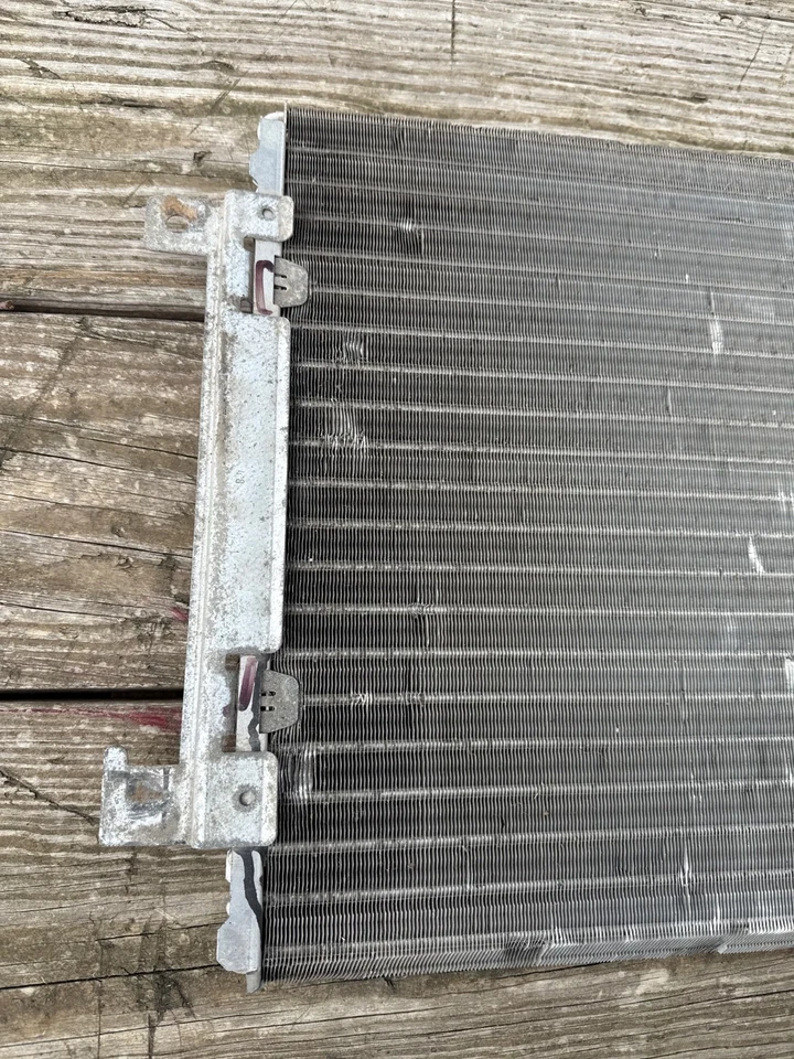 2000 2001 2002 2004 2005 Chevrolet Impala Monte Carlo Replacement A/C Condensor - Image 2 of 4