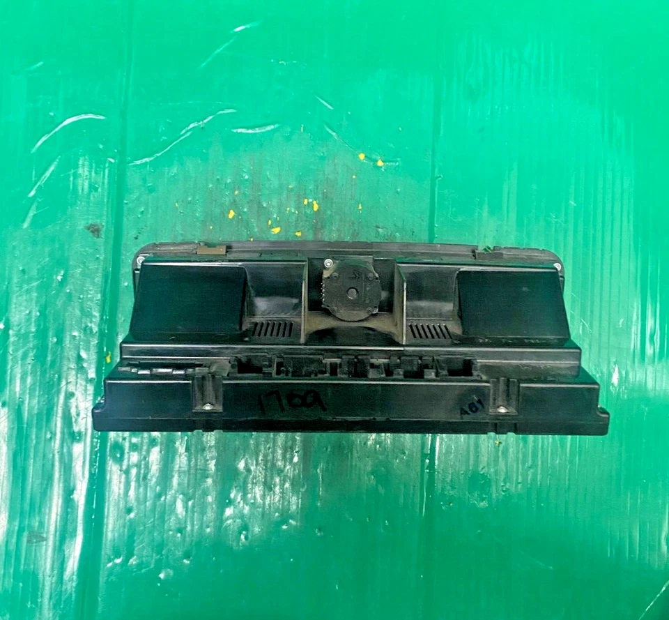 2003-2005 Audi A8 Quattro AC aquecedor controle climático 4E0 820 043 E - Imagem 3 de 4