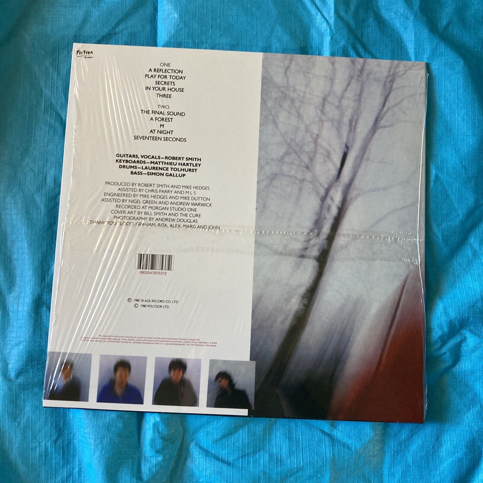 Seventeen Seconds by The Cure (Record, 2016)