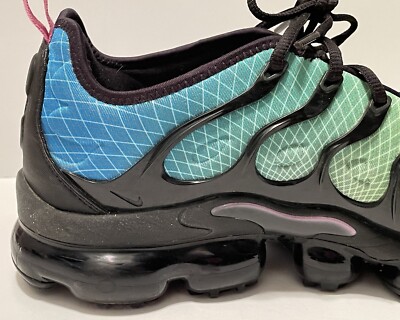 Size 11 Mens Nike Air VaporMax Plus Shoes Aurora Green 2019  display picture 1
