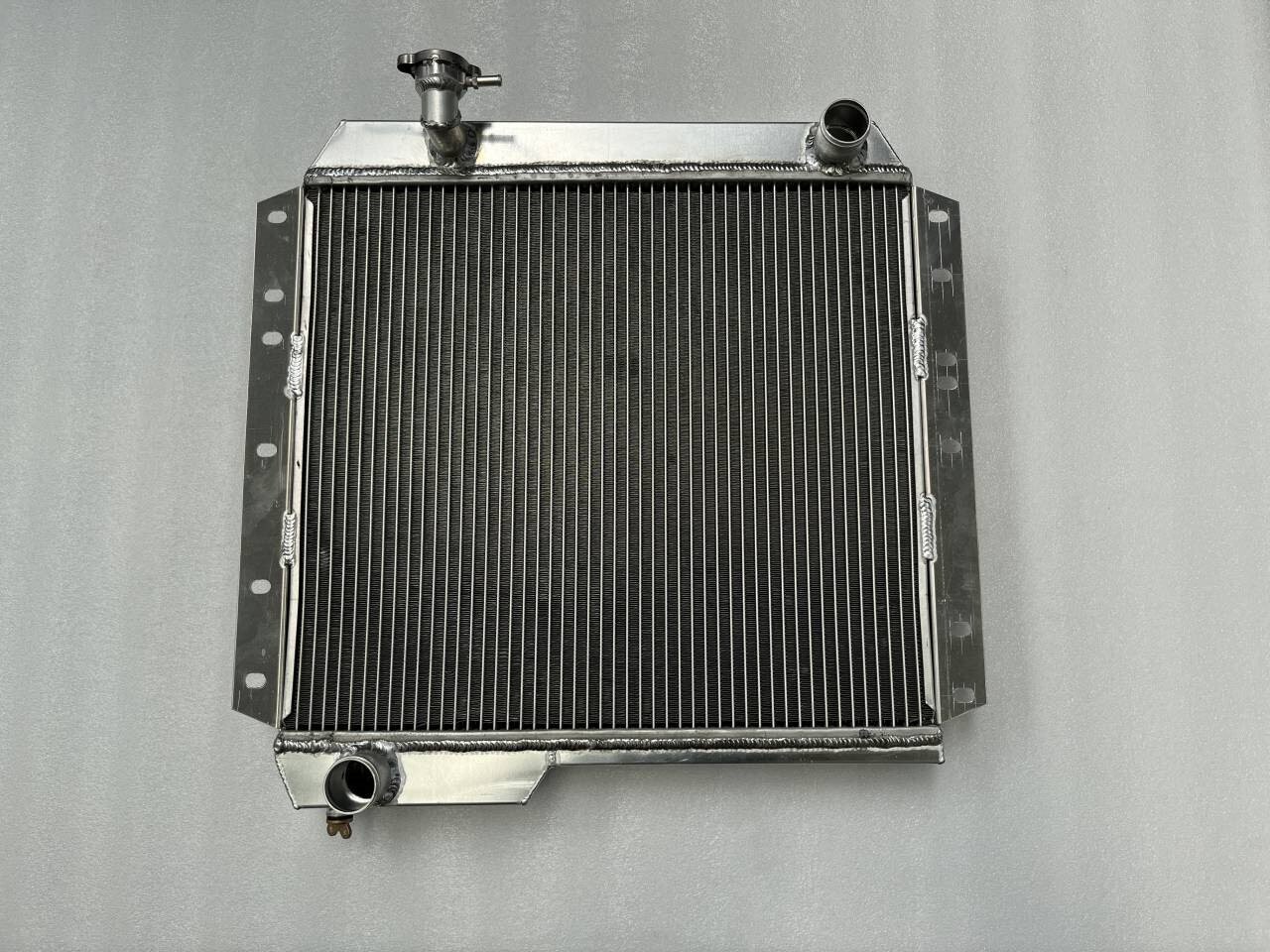 Bj40 Radiator RADIATOR FOR Toyota Land Cruiser BJ40/BJ41/BJ43/BJ44 B 3.0/3.2 DIESEL ...