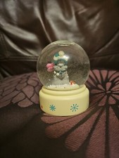 Me To You Tatty Teddy Small Snowglobe Hat And Scarf With Robin