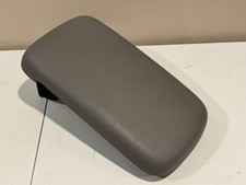 2015-2022 Chevy Colorado Gmc Canyon Center Console Armrest Lid Grey Oem 2015-2022 Chevy Colorado Gmc Canyon Center Console Armrest Lid Grey Oem